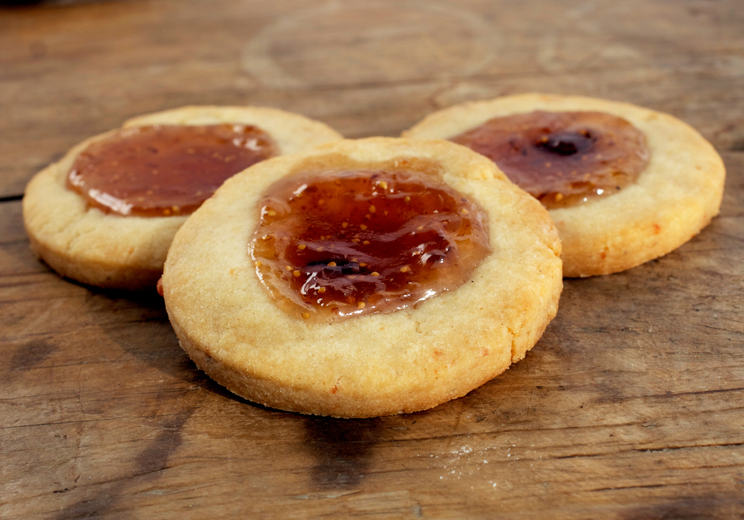 Fig and Blue Cheese Crackers