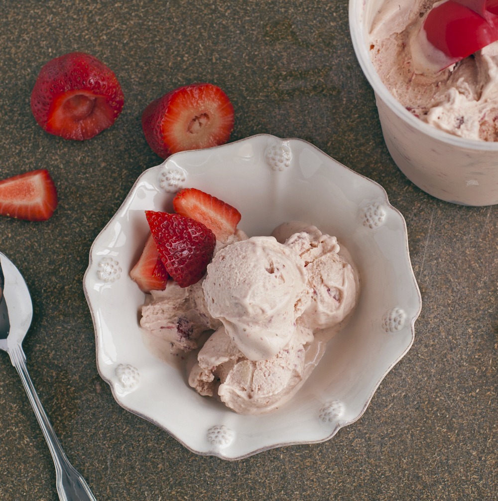 Strawberry Mascarpone Ice Cream | Plum Pie